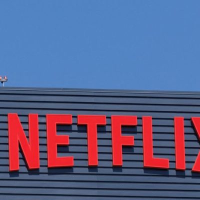 Netflix stock falls 4% on mixed Q2 earnings despite password crackdown